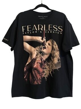 Taylor Swift Fearless Limited Edition Tee T-Shirt Black Women’s Size XL